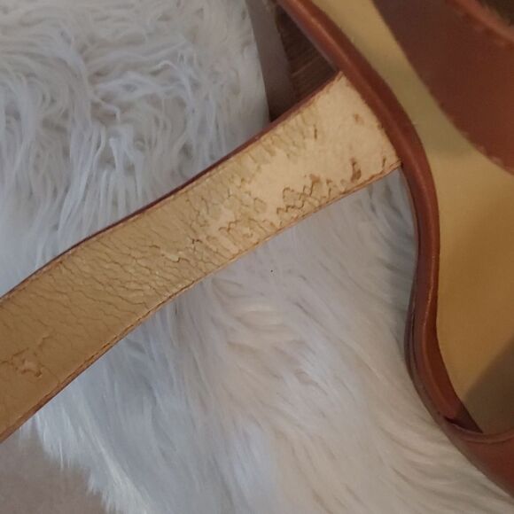 - Bandolino Leather Strap Open Toe High Heels - Picture 9 of 11